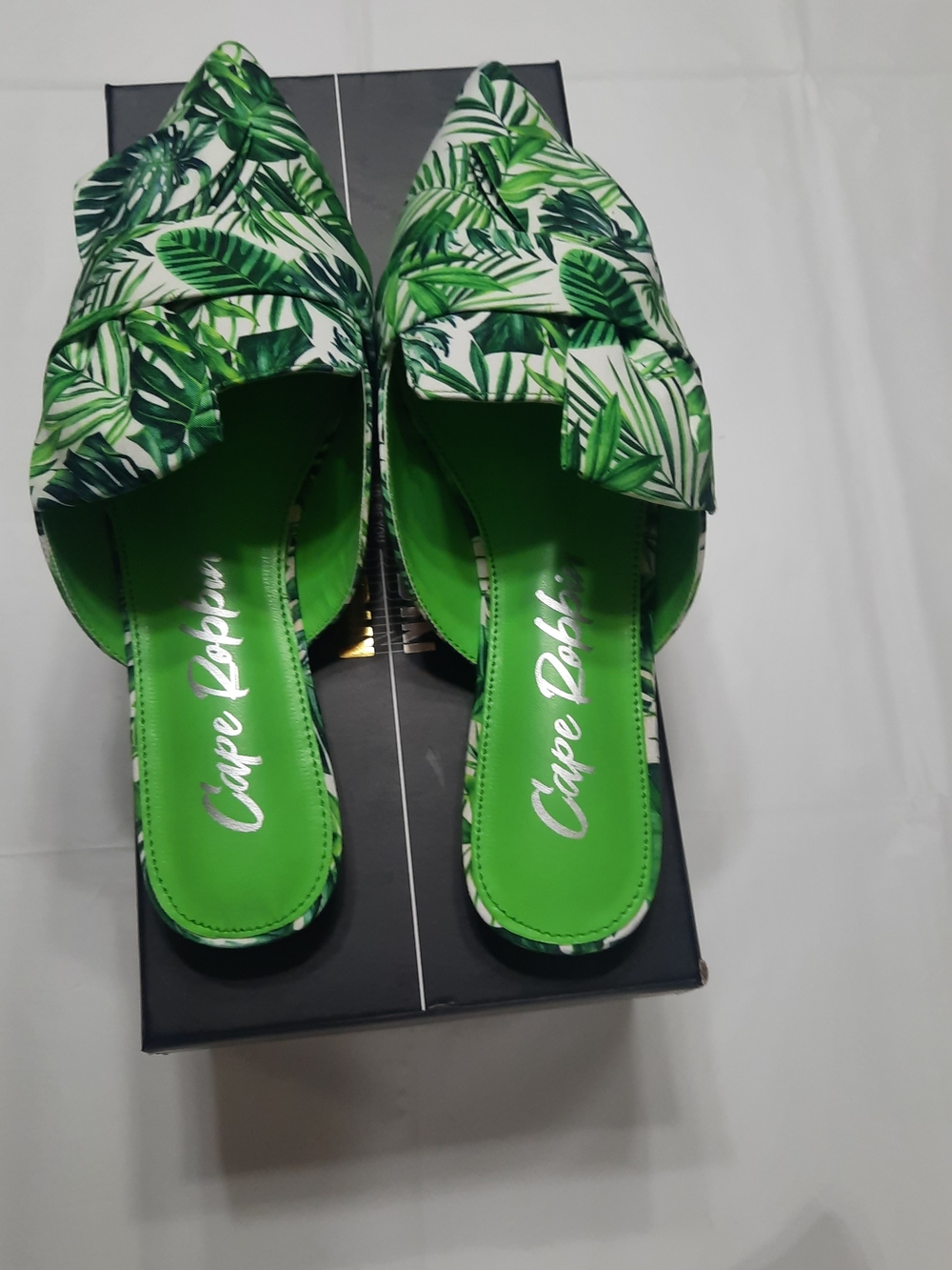 Cape Robbin Green Palm-Print Slide Mules
